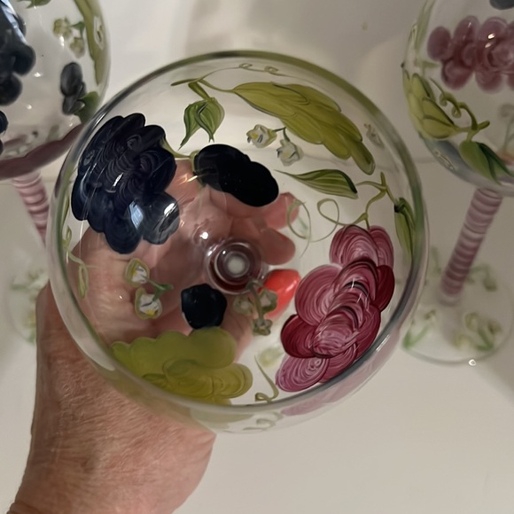 Vintage Set of Four Italian Wine Glasses Stems Hand Painted Art - Picture 5 of 12